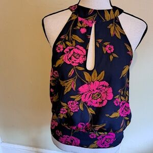 Express sleeveless top.